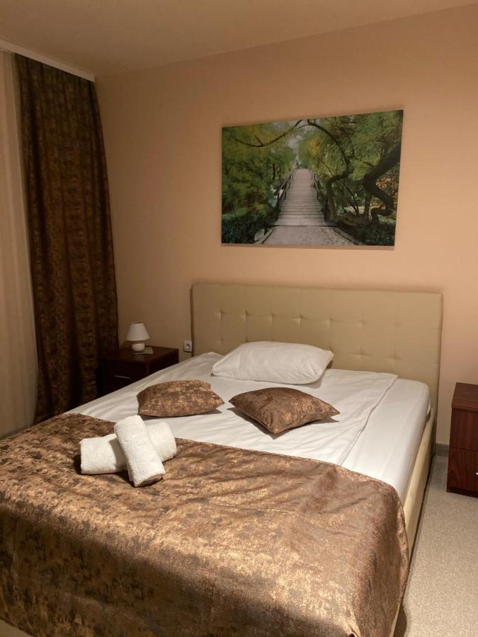 Garden House Bed and Breakfast Apatin Exteriör bild